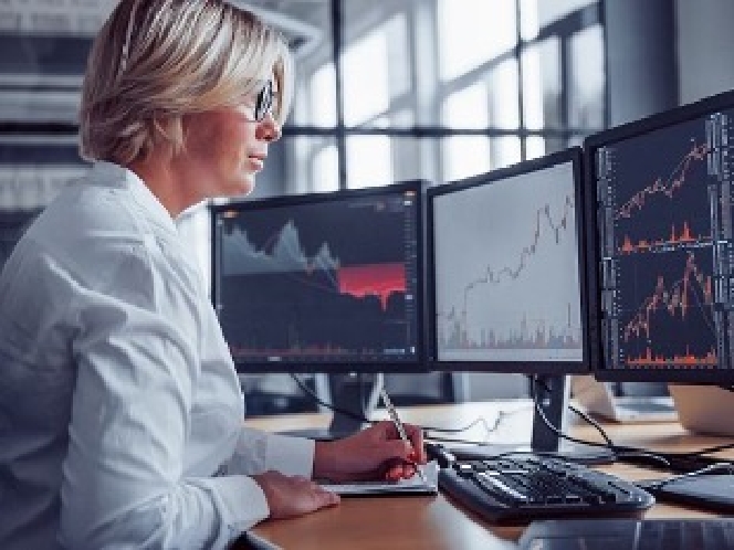 /content/dam/aveva/images/connect-experience/w005/w0005-Anomaly-detection.jpg