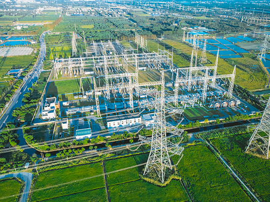 The future of the power grid: Aging infrastructure